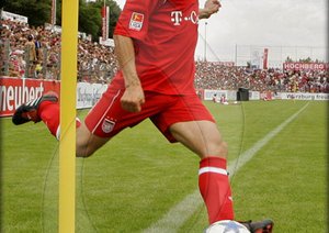 گالری تصاویر علی کریمی