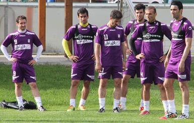 حذف خلعتبری برایم غیر قابل باور است/ شرایط به کیروش دیکته شده است