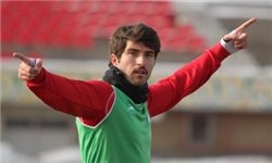 انصاری‌فرد: با هیچ تیمی رسماً مذاکره نکرده و قرارداد نبسته‌ام