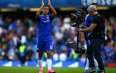 ازار در لیست خرید کهکشانی‌ها