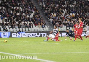 یوونتوس 4-0 کاتانیا / هفته ی دهم|یوونتوس با اقتدار کاتانیا را از پیش رو برداشت.