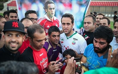 كريمی: فرقی ندارد من يا دايی در اين مسابقه باشيم / استقلالی‌ها خیلی برایم کری خواندند