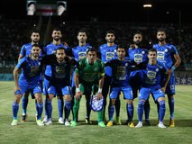 استقلال تهران؛ ایستاده در غبار