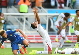 مایکل اومانا|جشن بازیکن کاستاریکا، اوما بعد از گلزنی مقابل ایتا لیا .