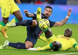 ازکویل لاوْتزی|نانت 0 - 2 پاریس سن ژرمن / لوشامپبونه