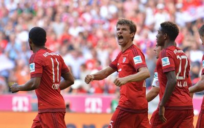 داور دیدار بایرن - آگسبورگ به اشتباه خود در اعلام پنالتی اعتراف کرد