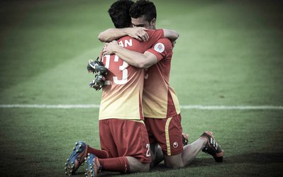 ابن‌قاسم: شایعه جعلی‌بودن کارت‌ پایان خدمت چند بازیکن فولاد توطئه است/ گستاخی تا چه حد؟!