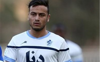 ایلیا اسدی | پسرکی با دمپایی در هلند!