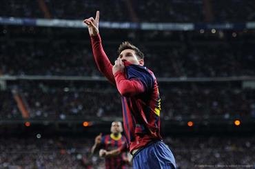 بارسا با هت تریک مسی، رئال را در برنابئو شکست داد/ بازگشت کاتالان ها به کورس قهرمانی