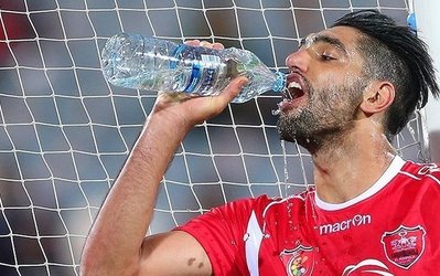 موافقت مسئولان و مربیان پرسپولیس با جدایی حقیقی