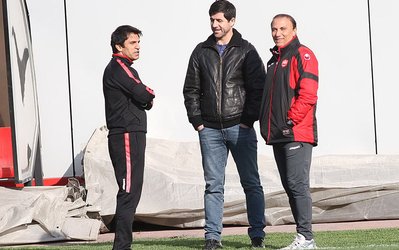 باقری: هنوز هیچ صحبتی با من نکردند / قرار نیست تیم را تمرین بدهم