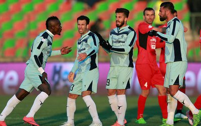 برانکو به دنبال تقویت خط حمله؛ مهاجم پیکان یار کمکی پرسپولیس در آسیا