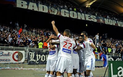 لوشامپیونه | لیون 2 - موناکو 1 / خیز بلند لیون در جدول