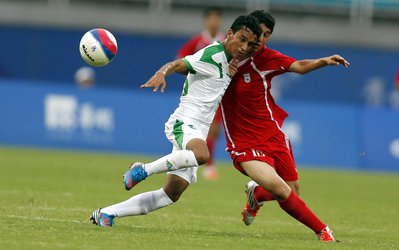 تساوی ایران برابر عراق در نیمه نخست