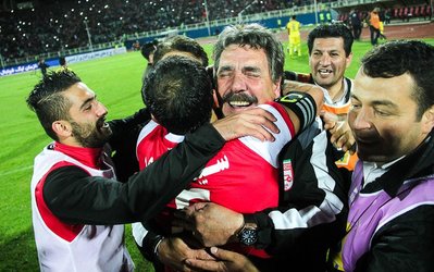 حسنی‌خو: پسر اولیویرا درحال حاضر پاسخگو نیست/ پیگیری علت اعلام قهرمانی تراکتور از بلندگو