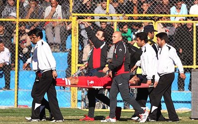 جام حذفی | حاشیه‌های گل‌گهر - پرسپولیس / نوروزی و زاهدی تست دوپینگ دادند / اومانیا از بیمارستان مرخص شد