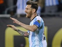 دیه گو مارادونا: نظرات من در مورد مسی انتقاد نبود