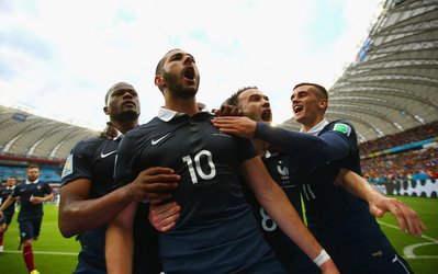 فرانسه 3 – هندوراس 0 / با درخشش بنزما، فرانسه با بُردی قاطع شروع کرد