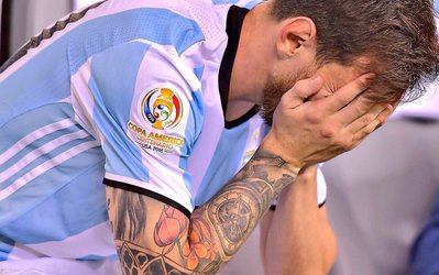 واکنش کریستیانو و مارادونا به اشک‌های مسی