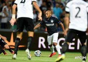 تلاش بازیکن اینتر برای بازی سازی