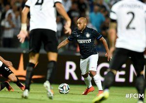 تلاش بازیکن اینتر برای بازی سازی|پاوک 0-0 اینتر میلان / دیدار دوستانه