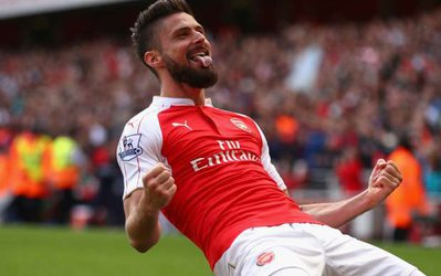 مدیر برنامه های ژیرود: موکلم به ترک آرسنال فکر نمی کند