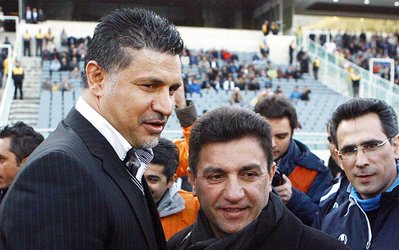 پرونده هفته : درآمد مربیان | یک مربی فوتبال چقدر درآمد دارد؟ / نگاهی به اختلاف درآمد مربیان ایرانی و خارجی