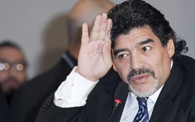 مارادونا: می‌آیم تا جلوی رشوه‌ و تقلب‌ را در فوتبال بگیرم!