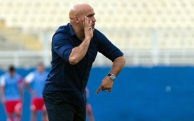 منصوریان: می‌توانستیم برنده شویم / تونی نصف سن من تجربه دارد