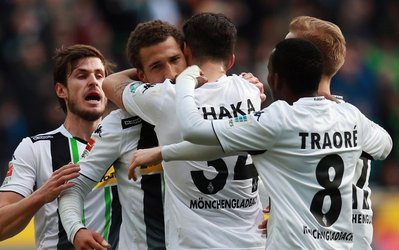 بوندسلیگا | مونشن‌گلادباخ 2 - پادربورن 0 / تثبیت جایگاه سوم برای گلادباخ