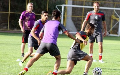 حاشیه‌های تمرین پرسپولیس | غیبت احمدزاده در تمرین صبح پرسپولیس