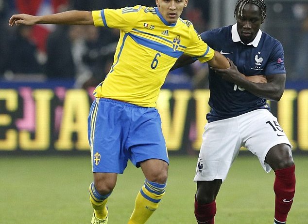 باكاری ساینا