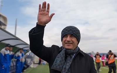 قلعه‌نویی: بازی بسته بود و دو تیم موقعیت کمی روی دروازه‌ها خلق کردند