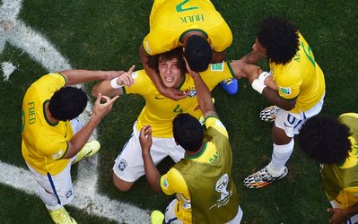 نیمه اول: برزیل 1 - شیلی 1 / تساوی در نیمه اول اولین بازی یک‌هشتم نهایی