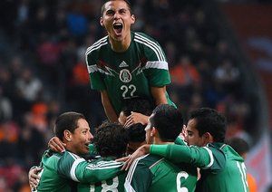 شادی بازیکنان مکزیک|هلند 2 - 3 مکزیک / دیدار دوستانه