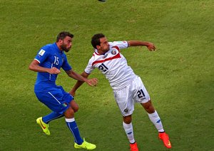 آندره آ بارزالی - مارک اورنا