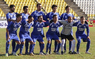 مدافع استقلال اهواز: بختیاریزاده خیلی به مصاحبه کردن علاقه دارد!