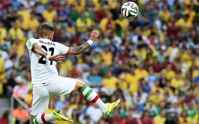 ترجمه گزارش جالب مجله AFC از اشکان دژاگه / ایران در قلبم قرار دارد