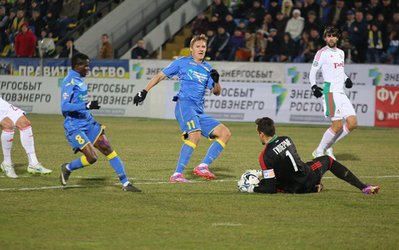 لیگ برتر روسیه | روستوف 0 - لوکومتیو 1 / شکست خانگی روستوف در حضور 20 دقیقهای آزمون