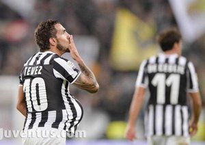 یوونتوس 4-0 کاتانیا / هفته ی دهم|یوونتوس با اقتدار کاتانیا را از پیش رو برداشت.