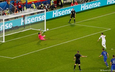 مبتکر ضربات حساس پنالتی چه کسی بود؟ / آلمان نخستین قربانی بزرگ این ضربات