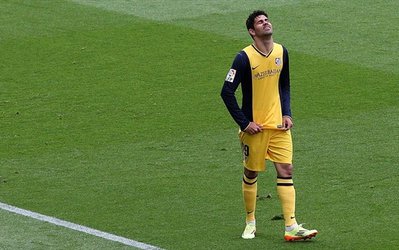 تصمیم‌گیری در مورد مصدوم‌ها تا فردا/ دل‌بوسکه: شرایط کاستا و ناواس امیدوارکننده است