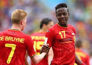 دیوک اوریگی|جشن اوریجی مهاجم تیم بلژیک بعد از باز کردن دروواز حریف.