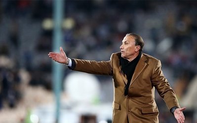 درخشان: یا 3 روز یکبار بازی می‌کنیم یا باید 50 روز به هواخوری برویم!