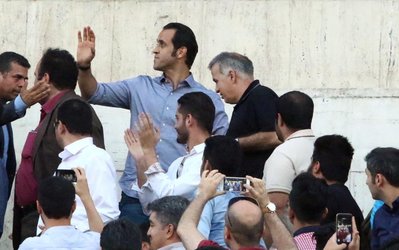 اینستاگرام روز | کریمی برد پرسپولیس و شرکت استیل‌آذین را تبریک گفت