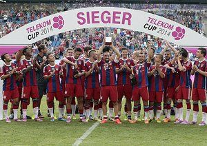 بایرن مونیخ|اولین جام قهرمانی بایرن در این فصل.