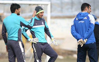 فشار برای عصبانی کردن رحمتی؛ کاپیتان دم به تله نمی دهد!