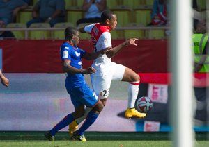 تقابل دو بازیکن نیس و موناکو|نیس 1 - 0 موناکو / لیگ جزیره