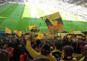 بوروسيا دورتموند|شور هواداران دورتموند قبل از شروع بازی