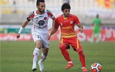 هفته دوم لیگ برتر | نیمه اول: فولاد 1 - پرسپولیس 0 / شکست پرسپولیس برابر فولاد در نیمه نخست